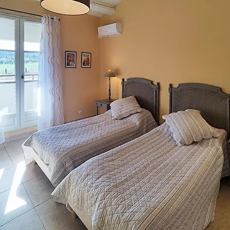 Prázdninový dům Awesome In Saint-laurent-de-la-ca *